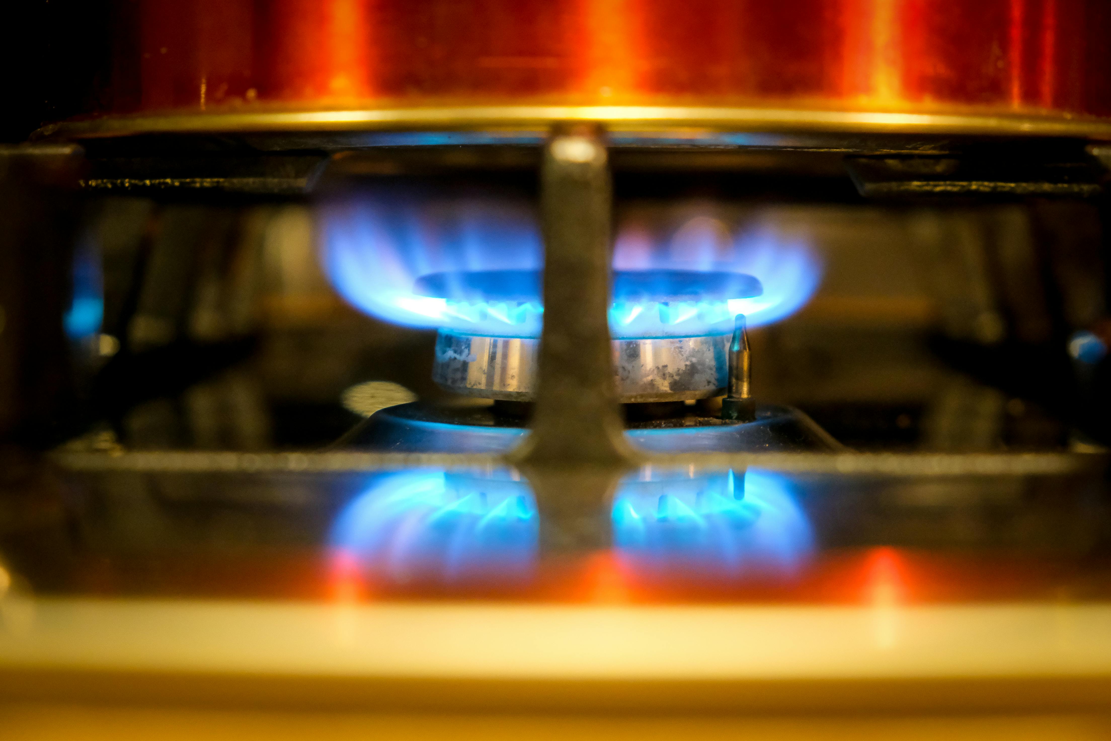 Gas cooker installation